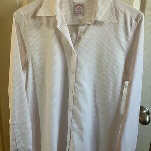 Brooks Brothers Women non-iron shirt Size 4